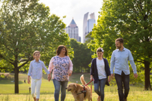 201904-HoweFamily_LLK5948-Small-300x200.jpg
