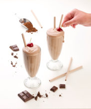 CHOCOLATEACTING-8dd2a417.jpg