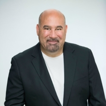 Mark-Profile-photo-3c-300x300.jpg