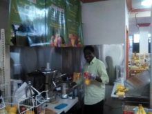 Quanta D - City Spots, NYC_Harlem Grab N Go Opens A Juice and Smoothie Bar_With Mr. Mohammed