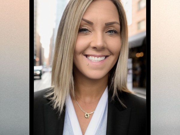 jenna-james-new-team-member-as-certified-addictions-recovery-coach-at-the-addictions-academy-with-dr-cali-estes.jpg